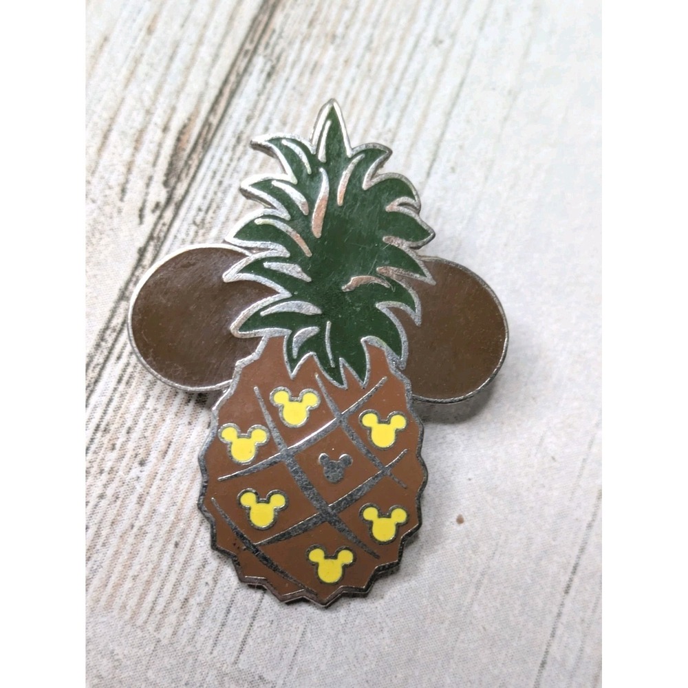 Disney World - Pineapple - Fruit - Hidden Mickey Pin